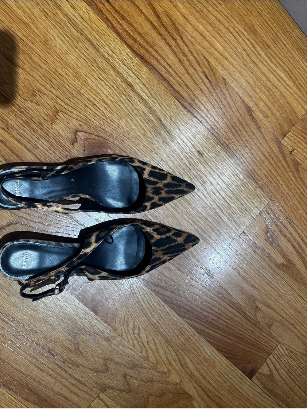 Leopard Print Pointed Slingback Flats - Picture 4 of 6